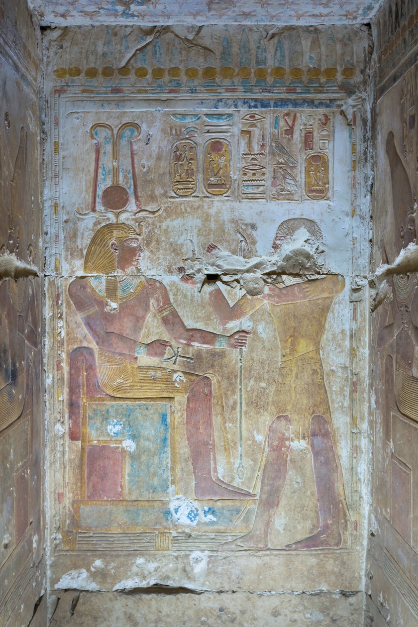 Relevo colorido, templo de Seti I, Abydos, Egipto de Egyptian 19th Dynasty