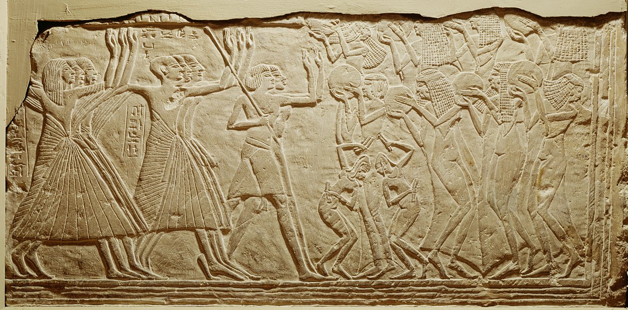 Relevo retratando um cortejo fúnebre, de Saqqara (calcário) de Egyptian 19th Dynasty
