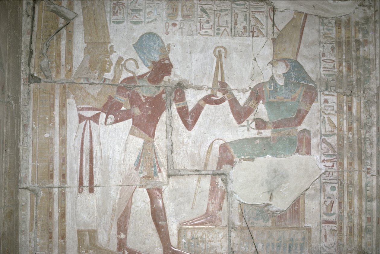 Relevo de Isis, apresentando Sethos I (1303-1290 aC) a Horus, Novo Reino (pintura mural) de Egyptian 19th Dynasty
