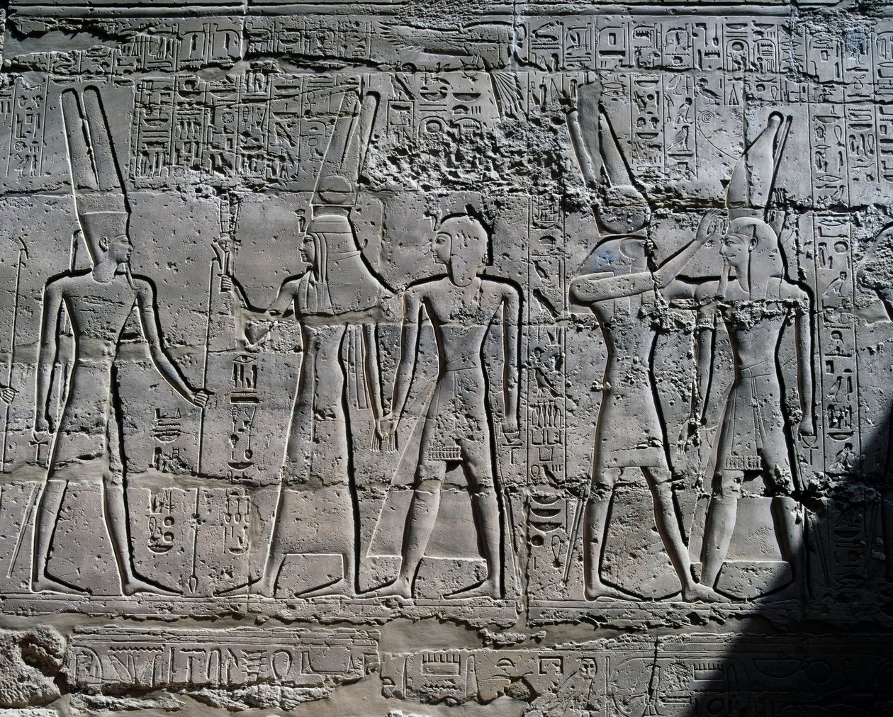 Cenas de oferendas aos deuses, relevo, paredes interiores do Grande Salão Hipostilo, complexo do templo de Karnak (Lista do Património Mundial da Unesco de Egyptian 19th Dynasty