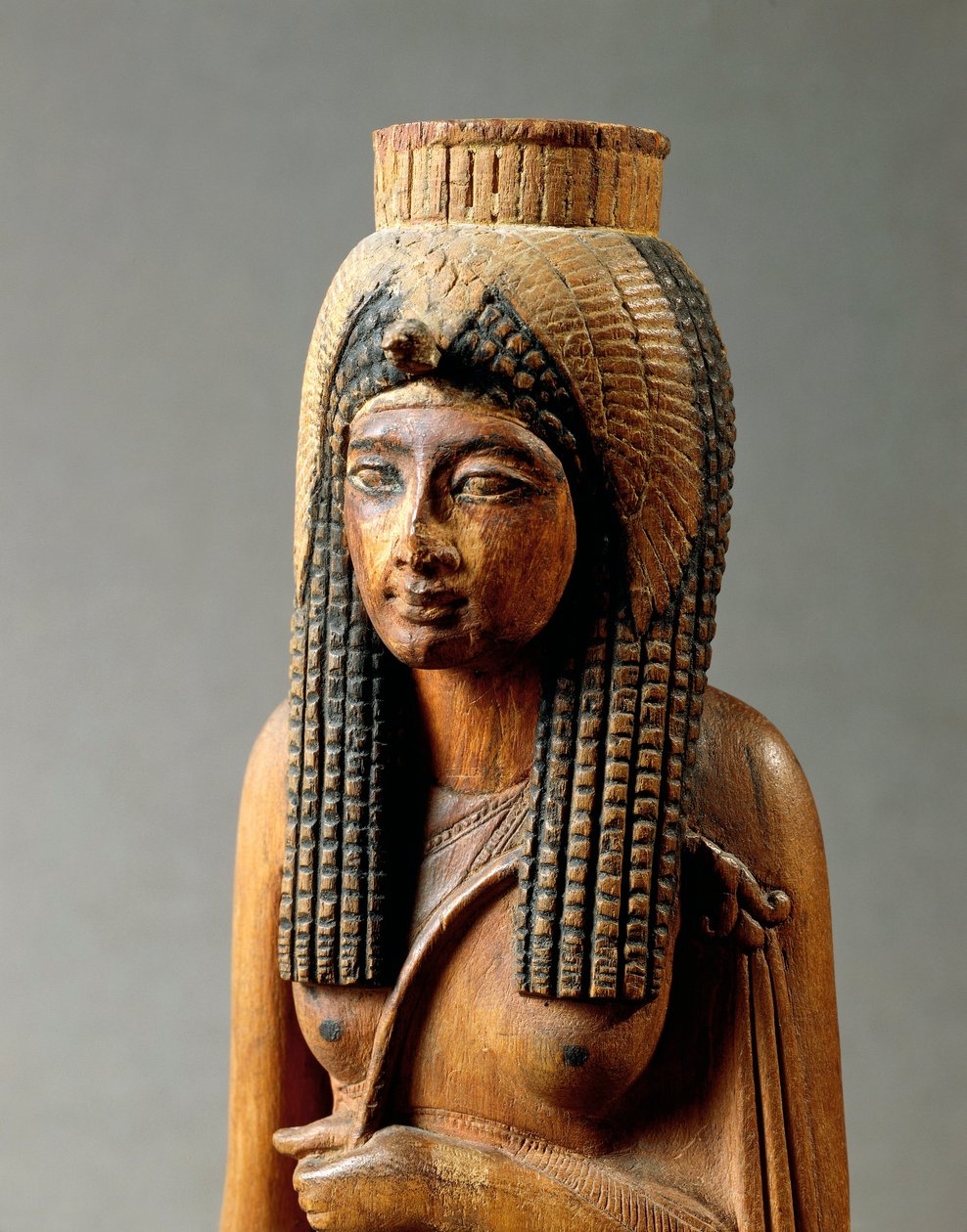 Estátua de madeira de Ahmes Nefertari, esposa de Amenhotep I, de Deir el-Medina, pormenor, o busto, Novo Reino, Dinastia XIX de Egyptian 19th Dynasty