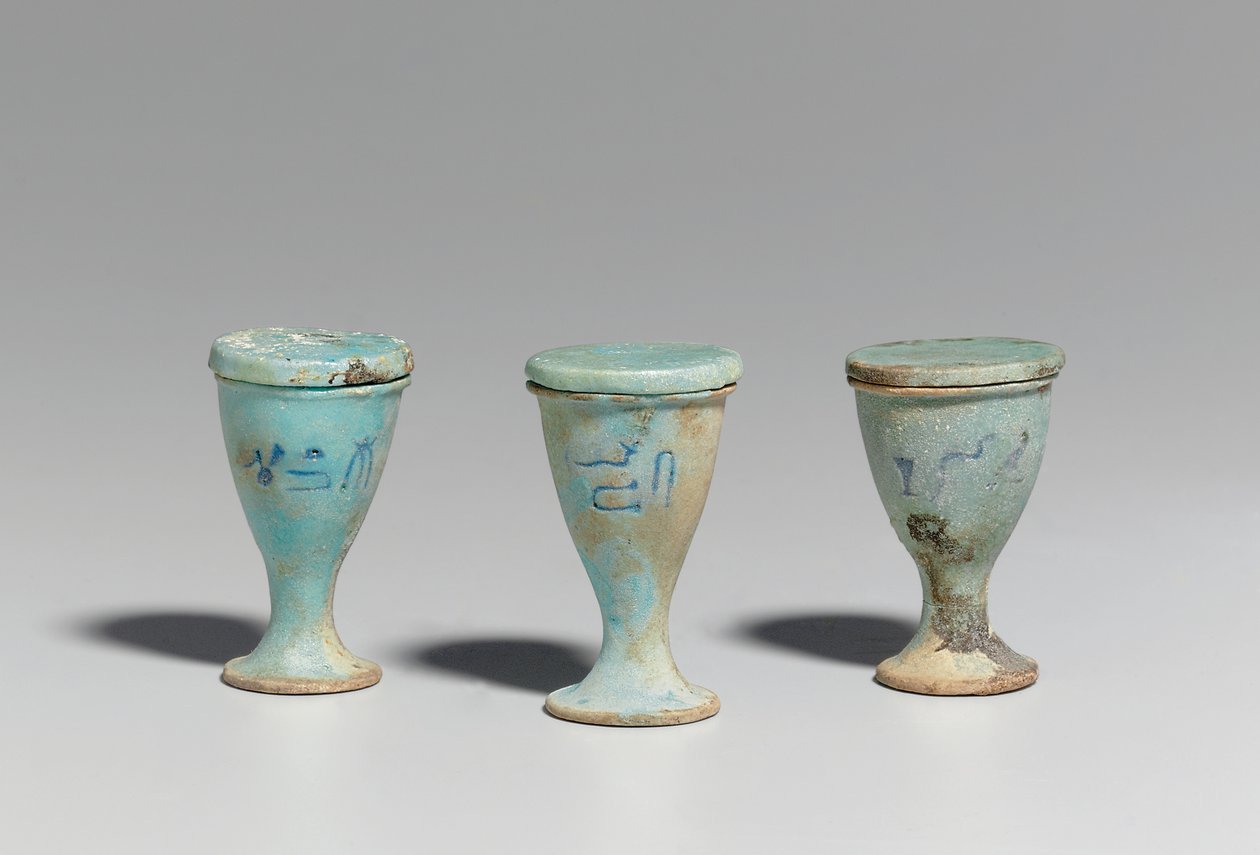Três xícaras, 664-30 aC, tarde - período ptolomaico de Egyptian 26th Dynasty