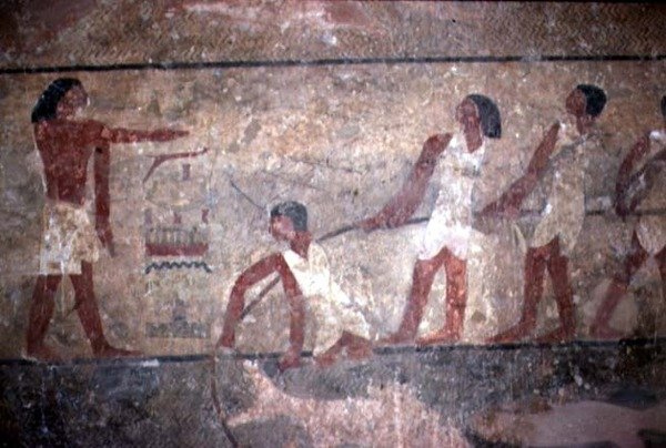 Pintura de Pescadores que Transportam Redes no Túmulo de Khnumhotep II, Reino Velho, 2600-1500 AC (pintura de parede) de Egyptian 4th Dynasty