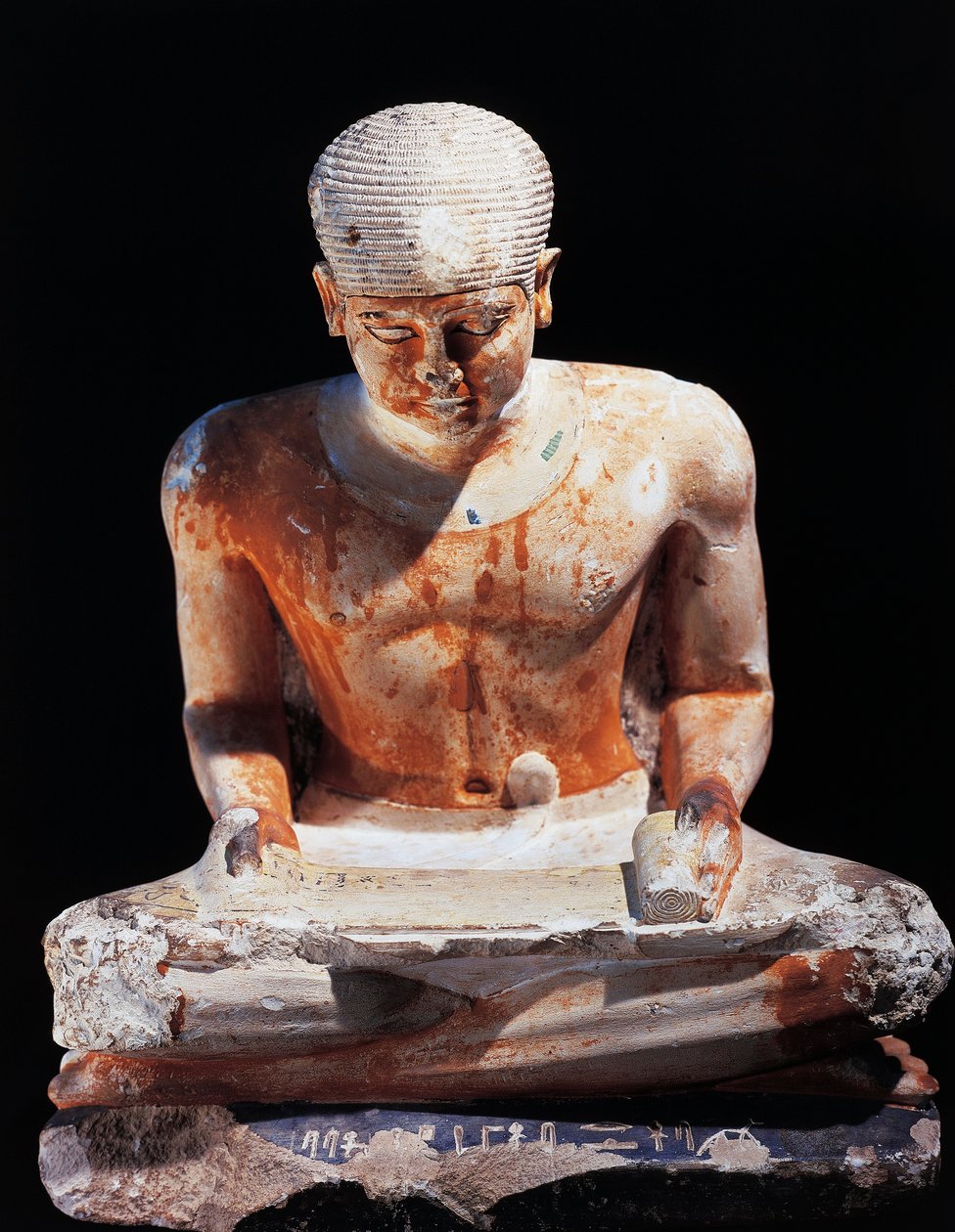 Escriba sentado, de Giza Egipto 2575 a.C., dinastia IV (calcário pintado) de Egyptian 4th Dynasty