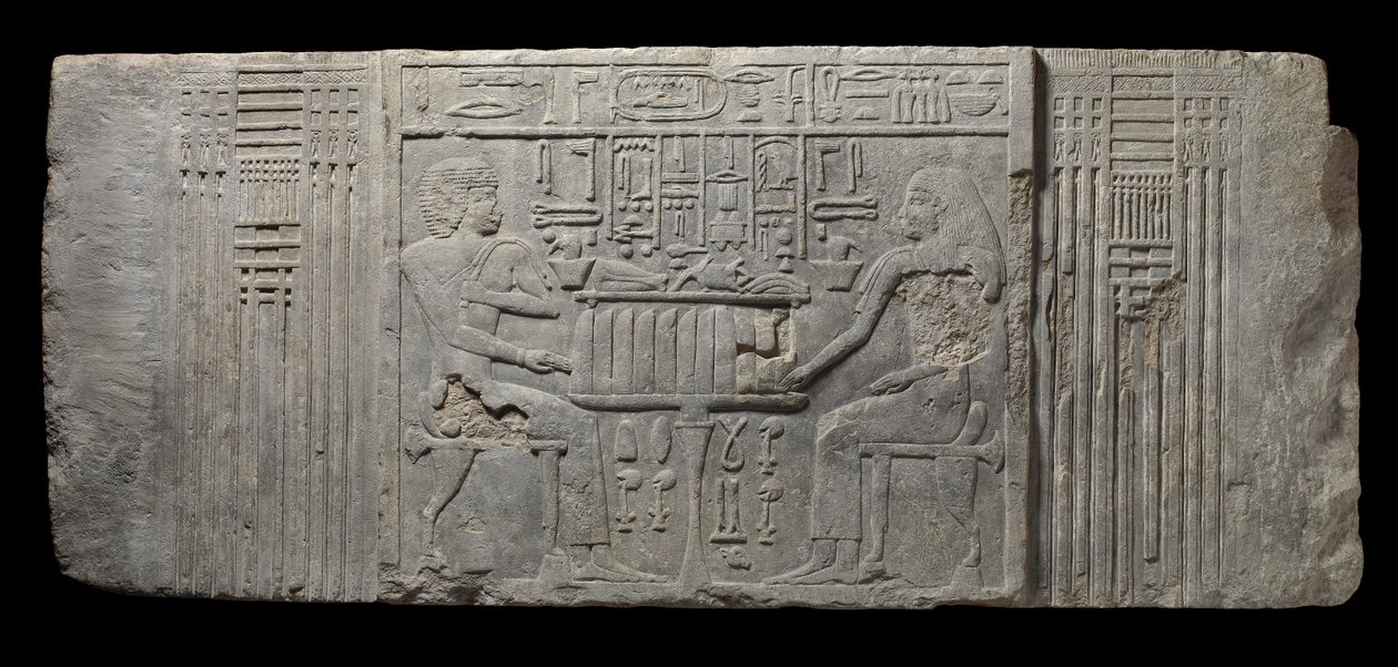 O sacerdote Sheri e sua esposa Khenteyetka, com oferendas funerárias, do túmulo de Sheri, Saqqara, Old Kingdom (calcário) de Egyptian 4th Dynasty