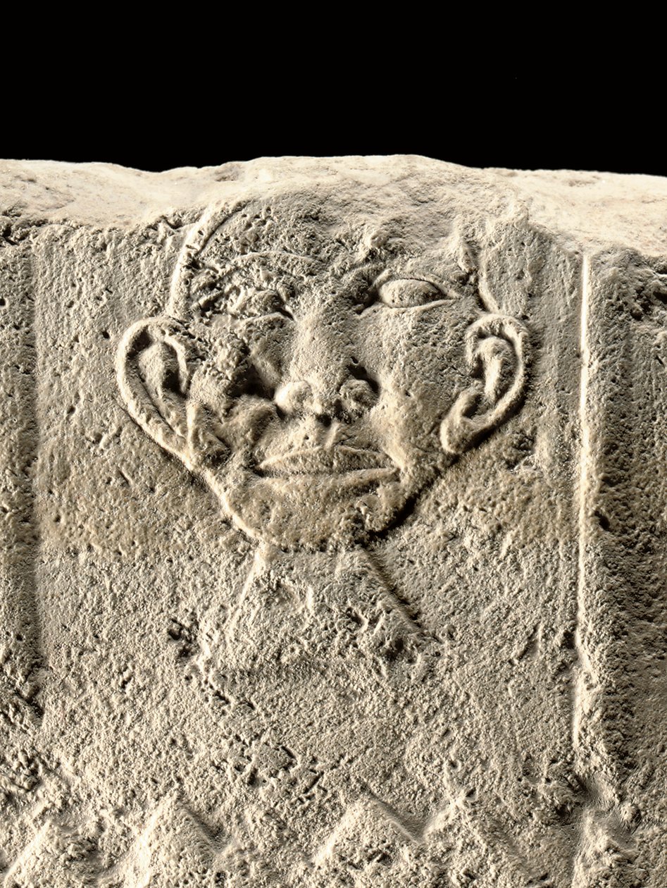 Detalhe do relevo de Pehenuka, Reino Antigo, 2465-2323 aC (calcário) (ver também 440565, 440566, 440564 e 440560) de Egyptian 5th Dynasty