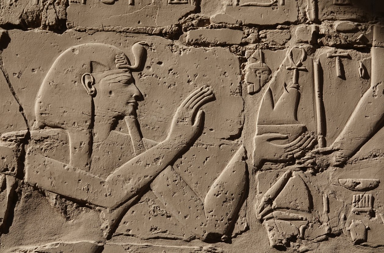 Faraó com toucado de Cobra, Karnac (relevo) de Egyptian Egyptian