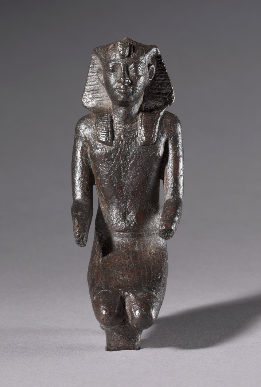 Estatueta do rei ajoelhado, período greco-romano, 304-30 aC de Egyptian Ptolemaic Period