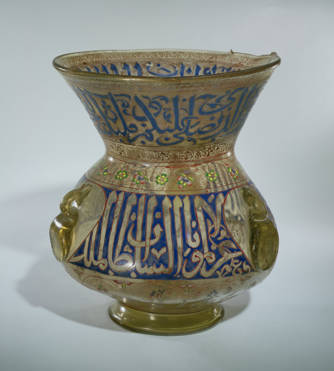 Lâmpada Mesquita em nome de al Malik al Nasu Muhammad, c.1300-1340 (vidro esmaltado) de Egyptian School