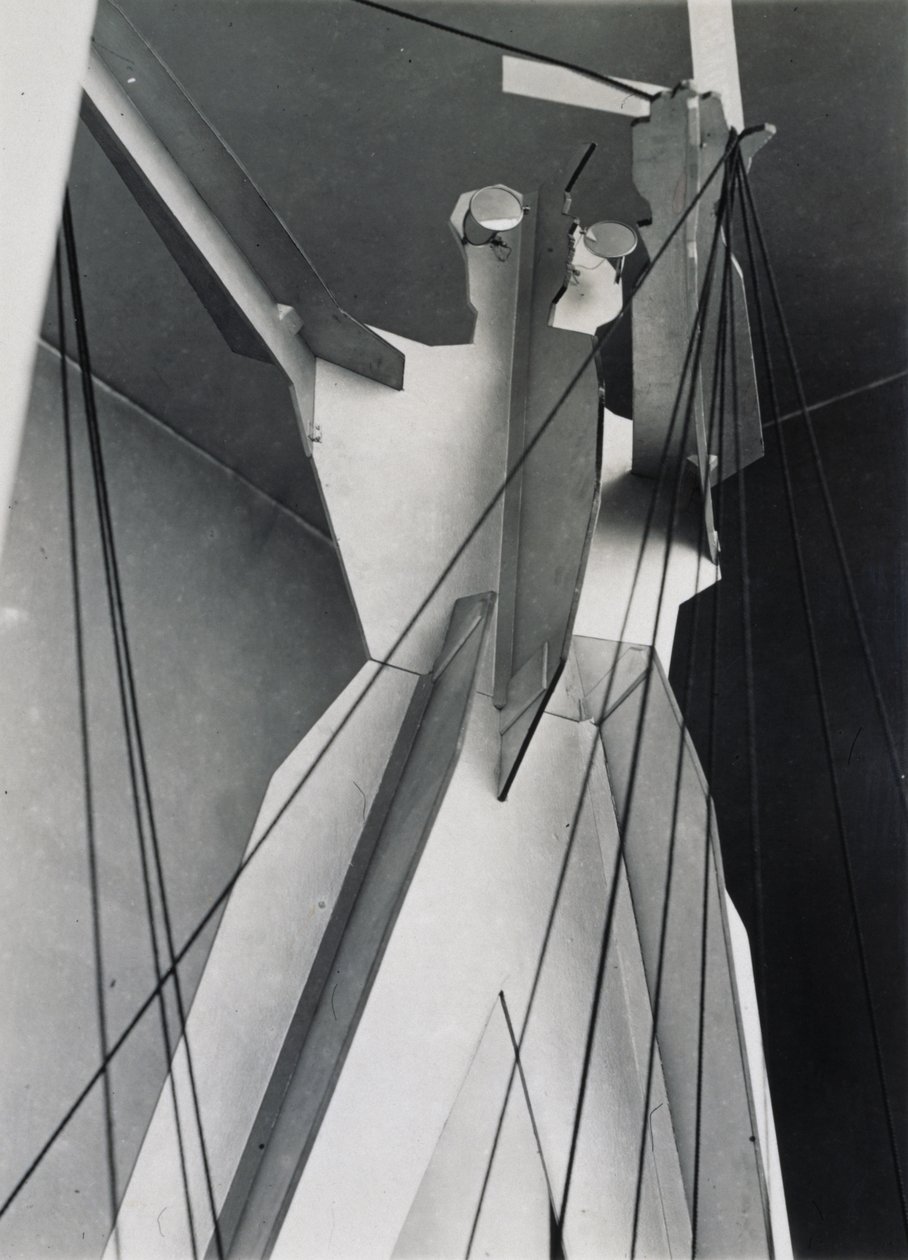 Escultura em Pressa, Colônia de Eliezer Markowich Lissitzky