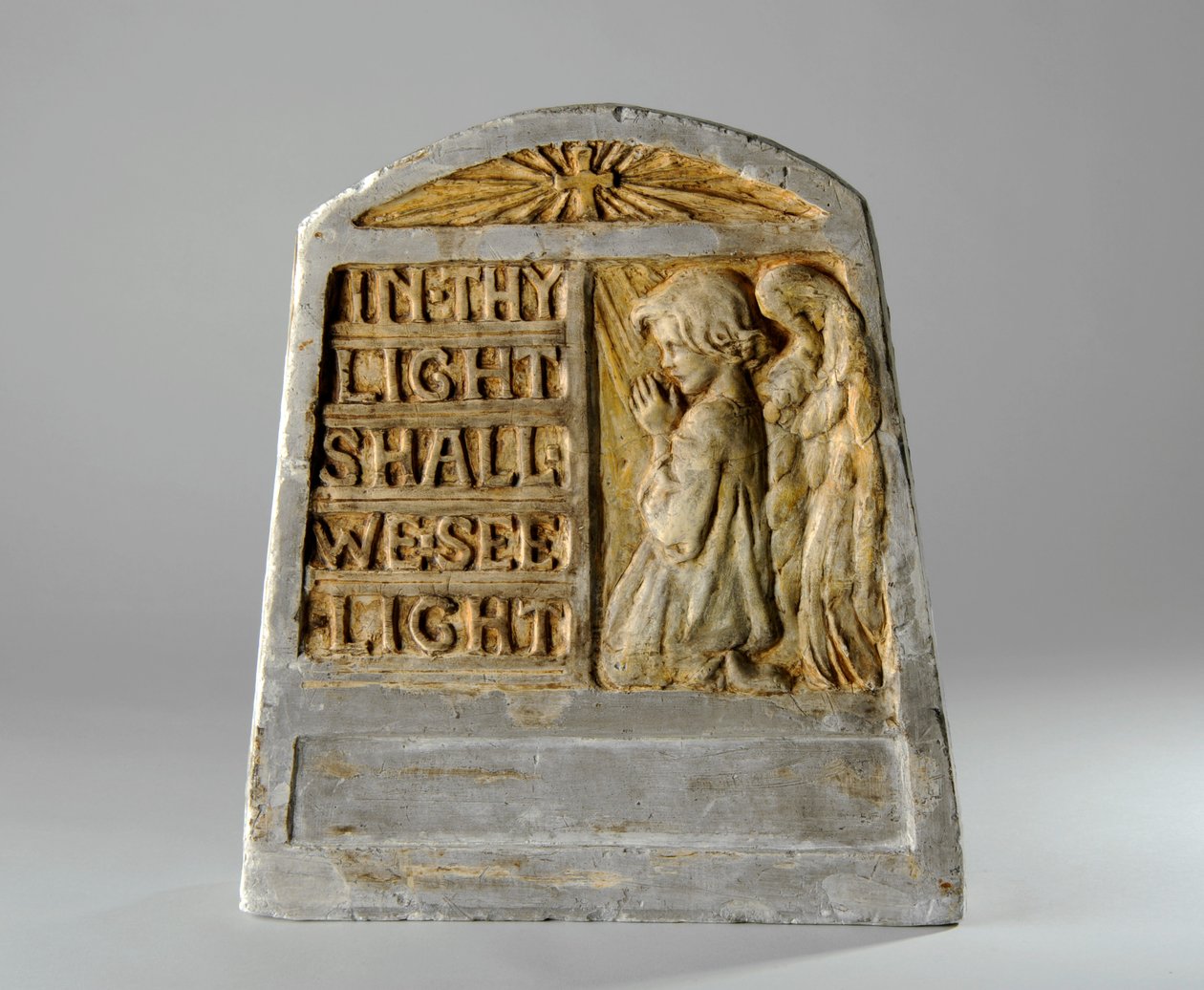 Maquete para o Memorial de uma Criança, c.1920 (gesso pintado) de Ellen Mary Rope