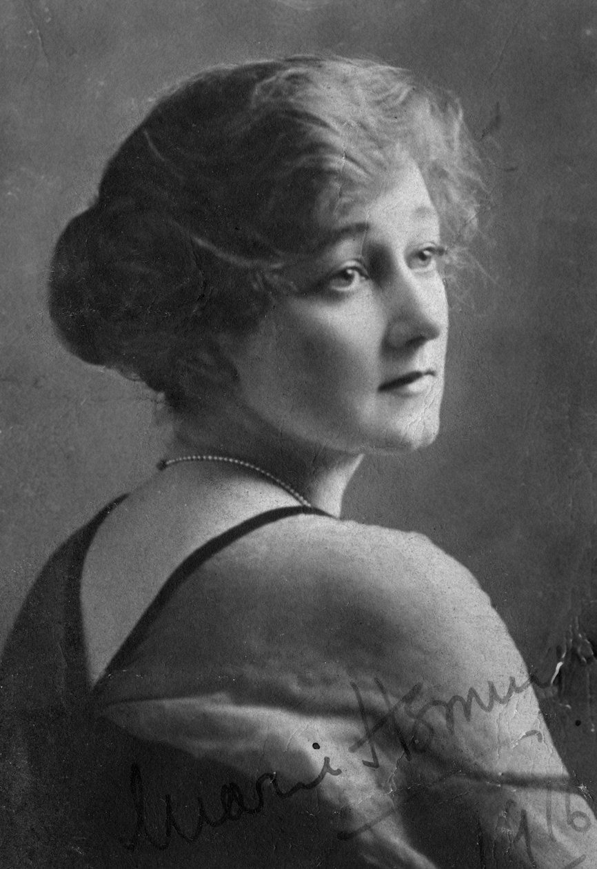 Marie Hemingway 1883-1939, atriz inglesa, 1916. de Elliott and Fry