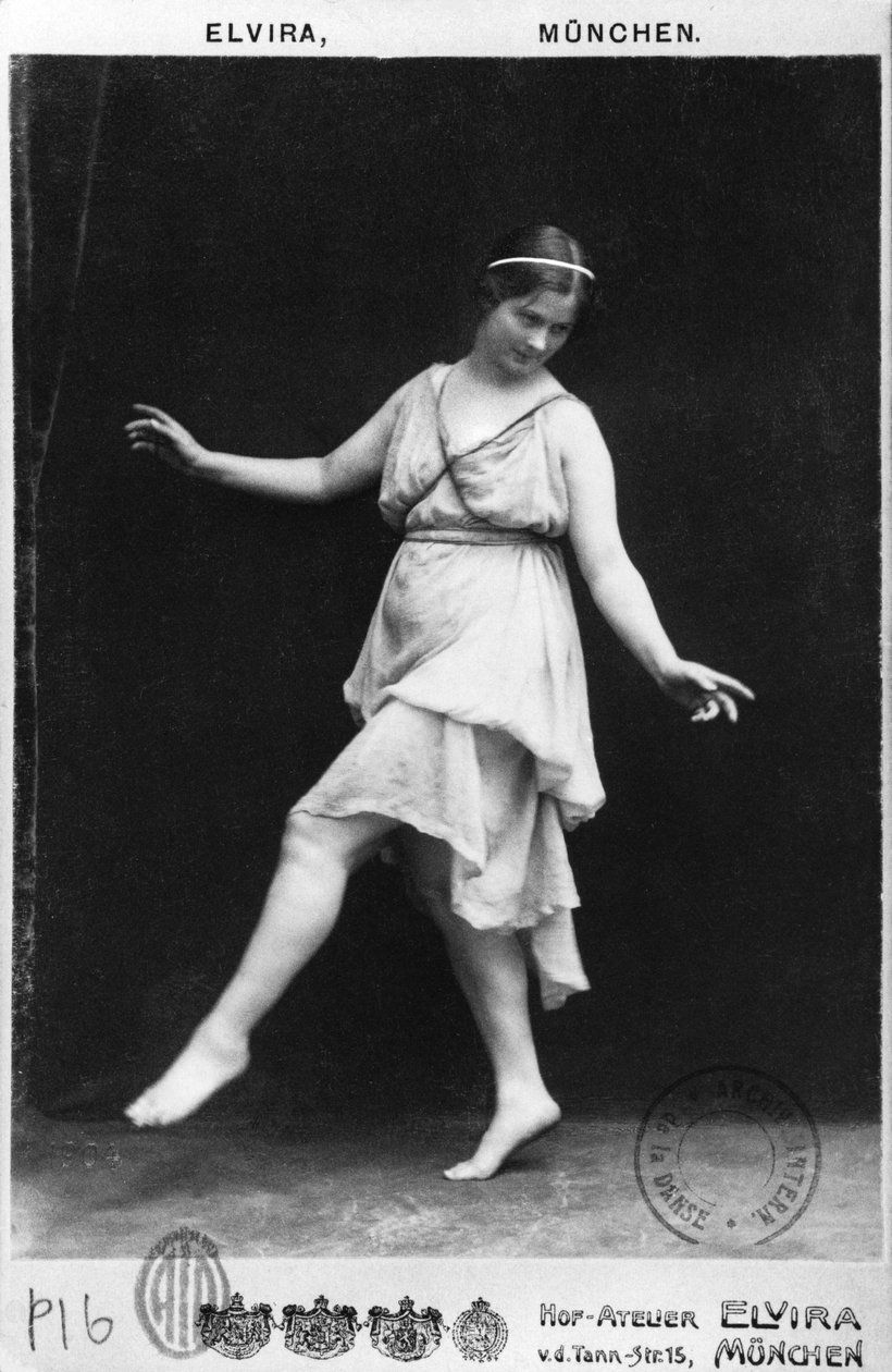 Isadora Duncan (1877-1927) c.1903-04  de Elvira Studio