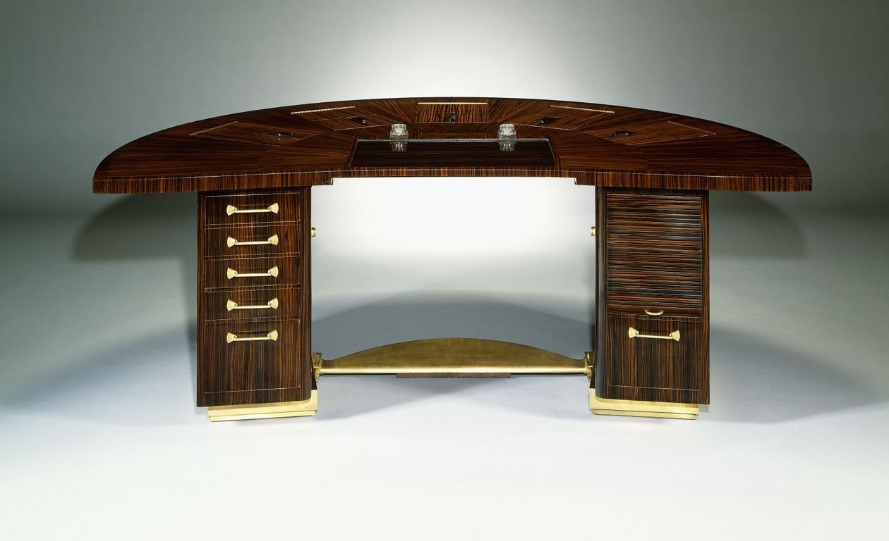 Uma escrivaninha fina e importante, c.1929 (de design em meia-lua, Ebene de Macassar e bronze dourado) de Émile Jacques Ruhlmann