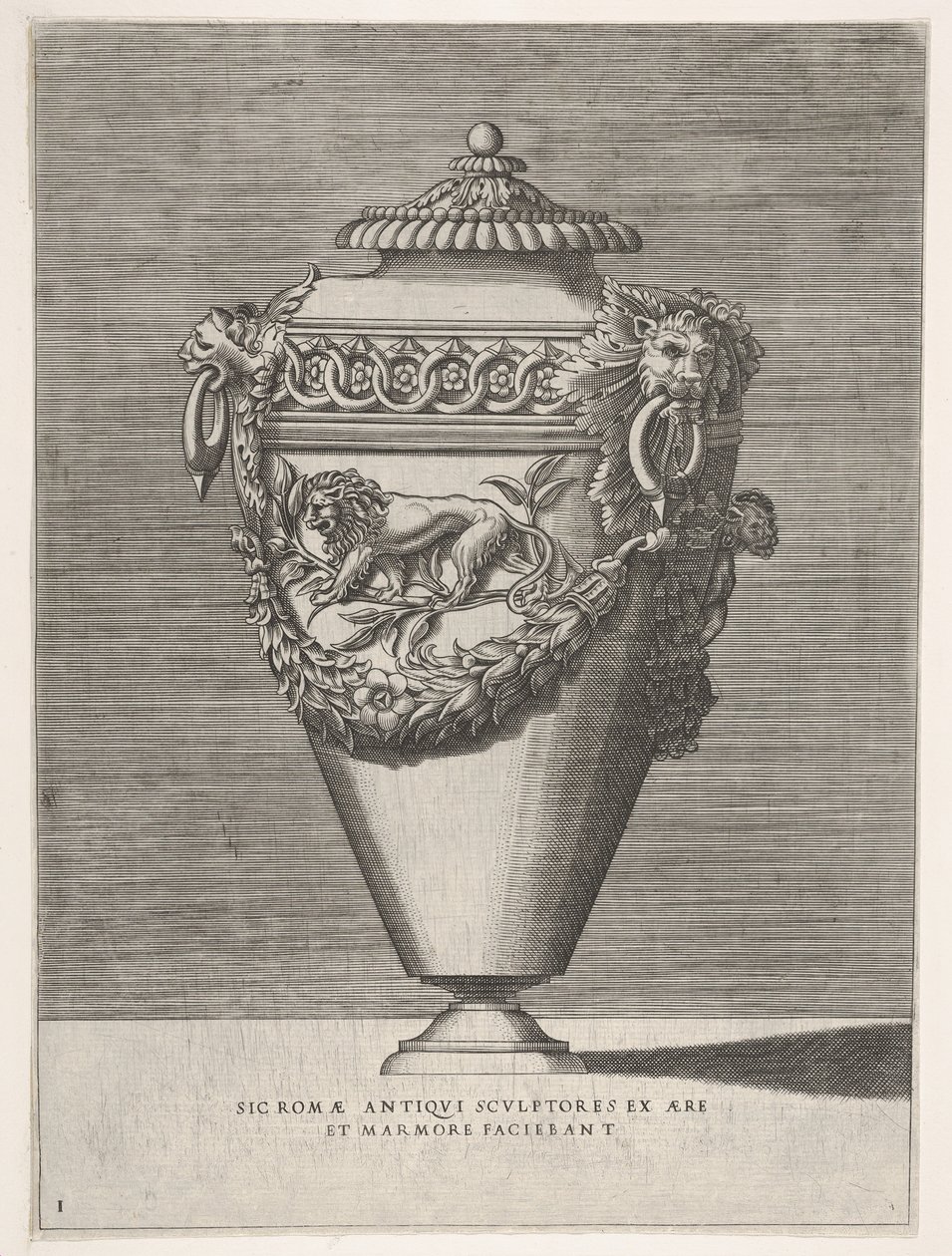 Urna com tampa antiga, decorada com um motivo de anéis de diamante e leões, de Vasos ..., 1543 ou depois. de Enea Vico
