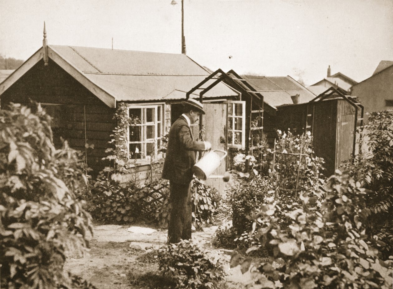 Um chalé nos jardins, Lofthouse Park, ilustração dos prisioneiros alemães na Grã-Bretanha (fotogravura) de English Photographer