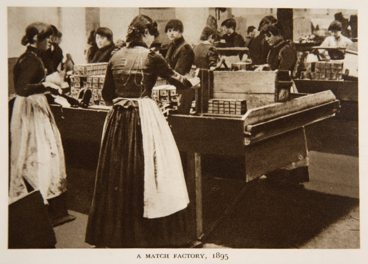 Uma fábrica de fósforos, 1895, fotografia do The Times (foto sépia) de English Photographer