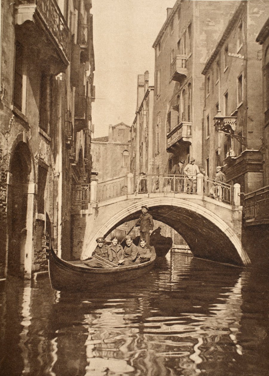 Entre as pedras de Veneza, 1914-19 de English Photographer