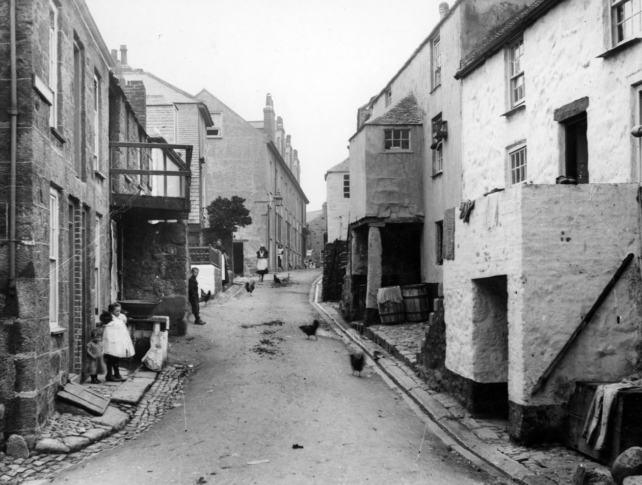 Back Road East, St Ives, c.1880-99 de English Photographer