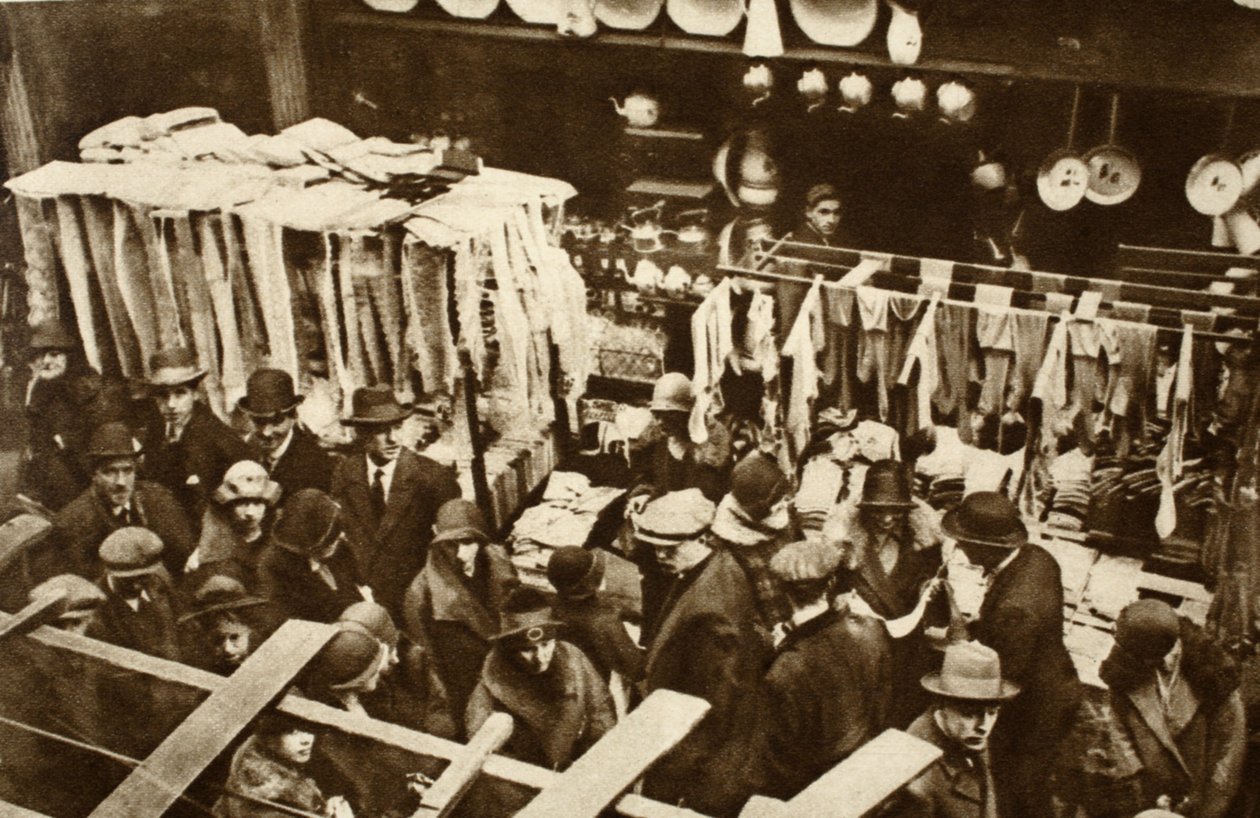 Mercado de rua de Berwick, Soho, em um sábado, de Londres maravilhosa, publicado em 1926-27 (fotogravura) de English Photographer