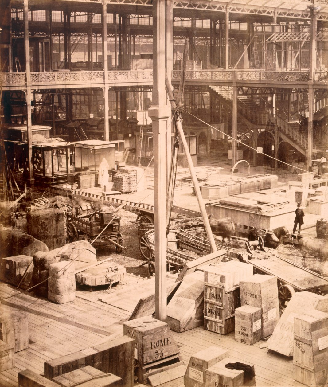 Construção, Exposição Internacional, 1862 (foto sépia) de English Photographer