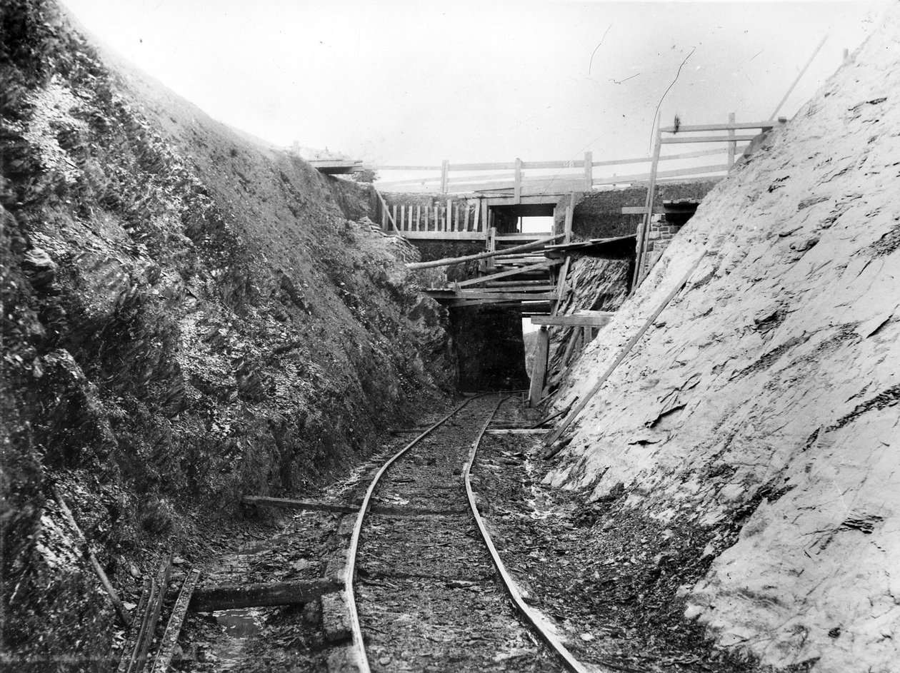 Construção da estrada de ferro Lynton und Barnstaple, c.1897 de English Photographer