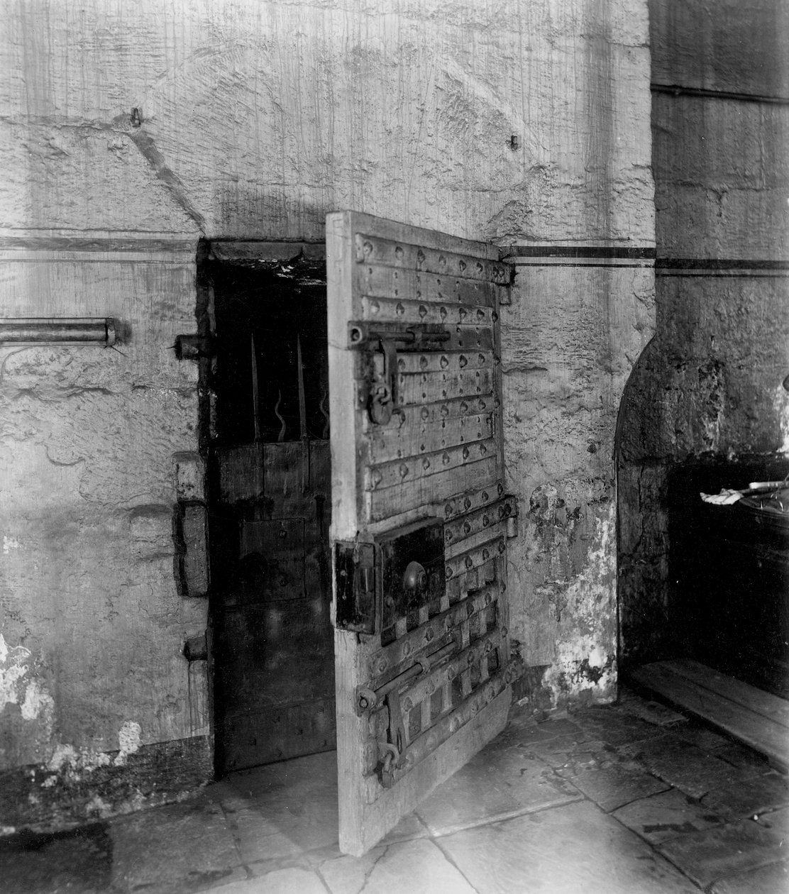 Porta para a prisão de Newgate de English Photographer