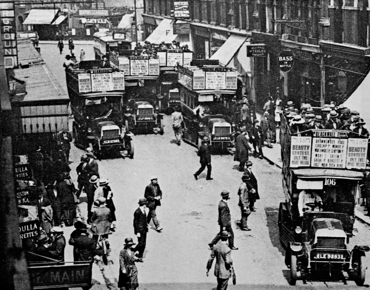 Estação Finsbury Park, c.1923 de English Photographer