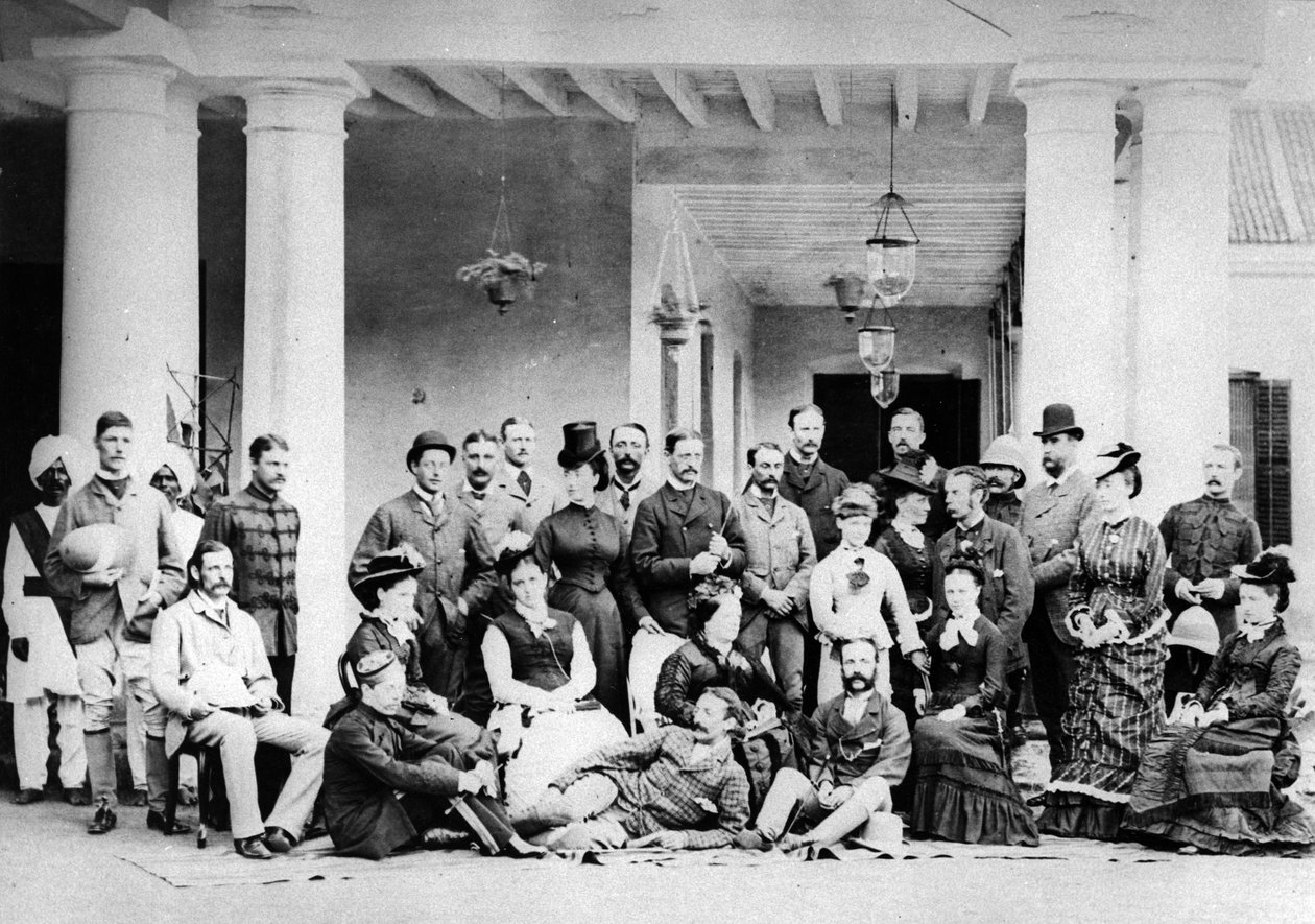 Grupo de europeus na Índia colonial, c.1870s de English Photographer
