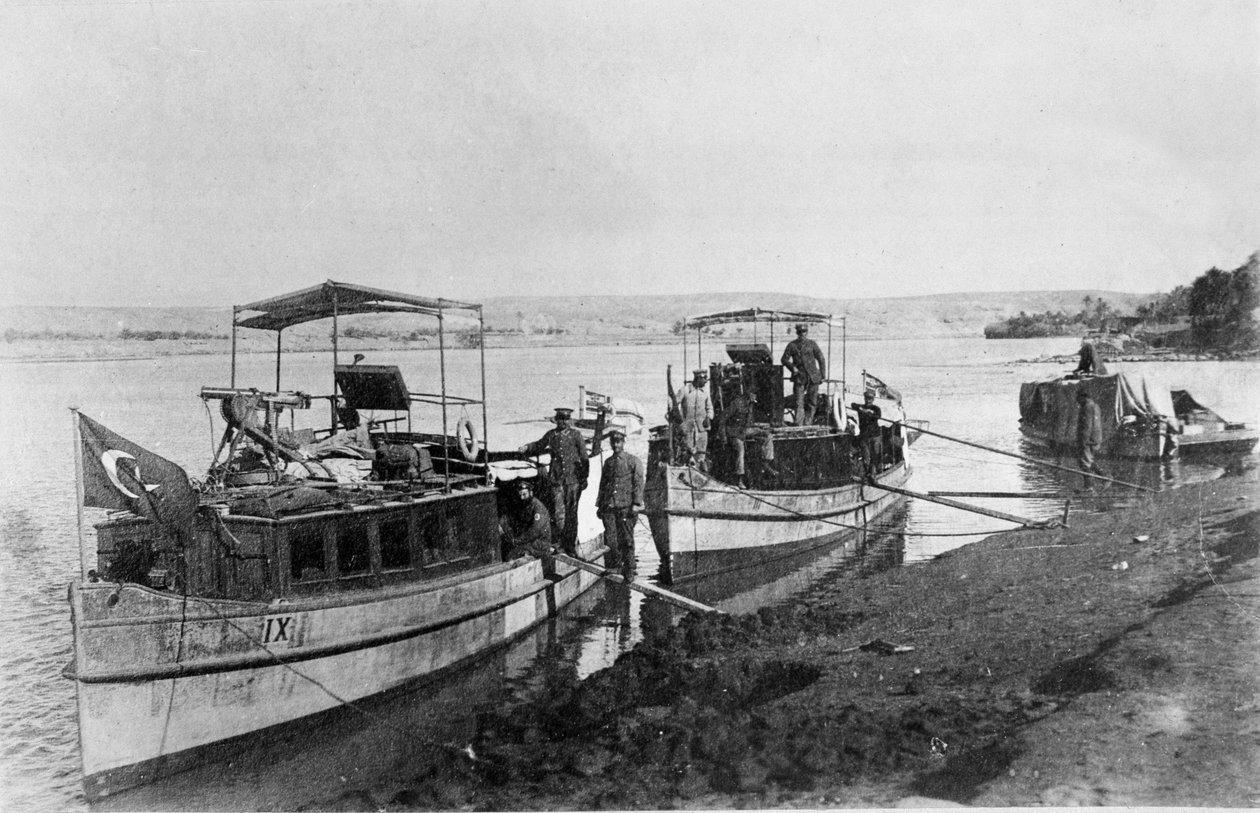Gunboats, 1916-17 de English Photographer