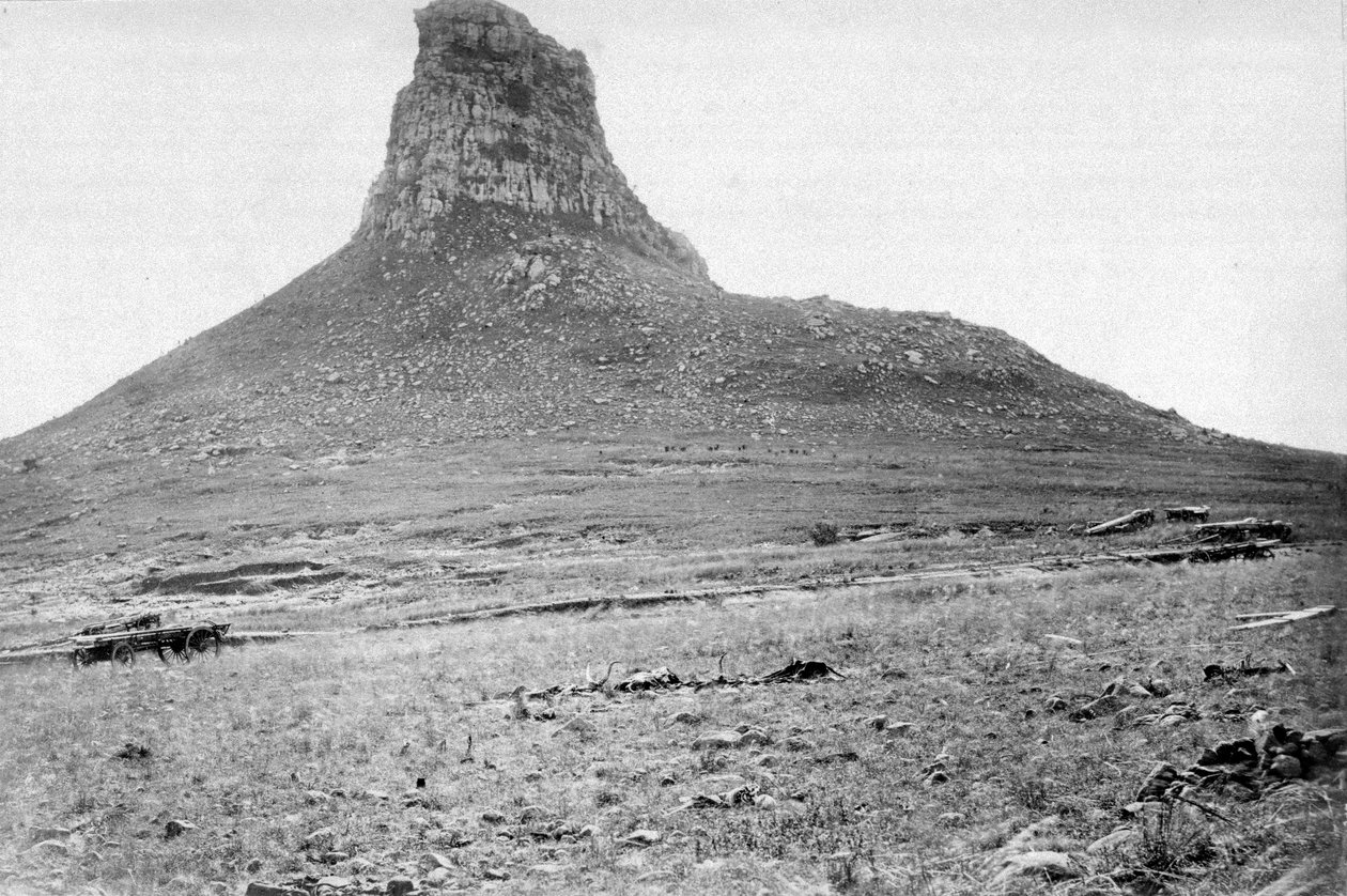 Montanha de Isandlwana, 1879 de English Photographer
