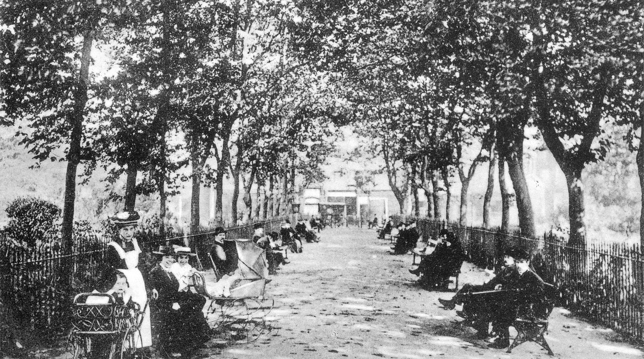 Islington Green, c.1900 de English Photographer