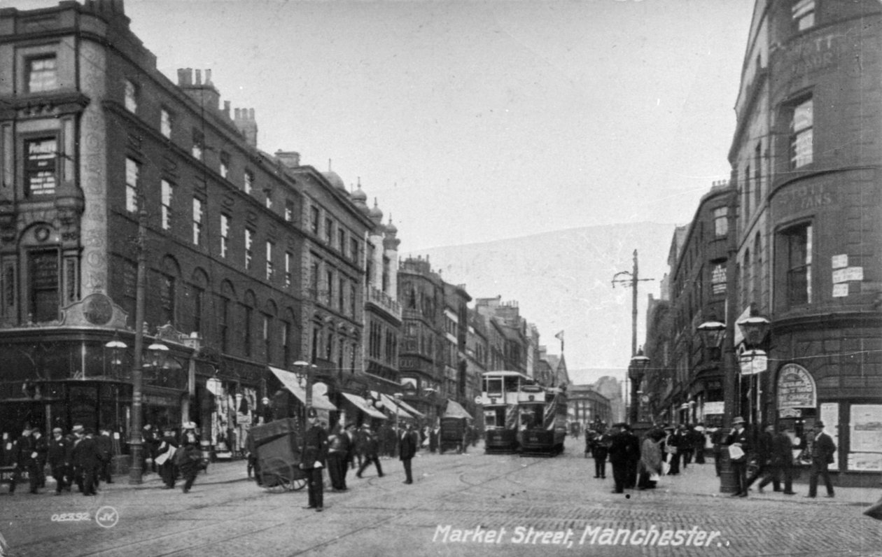 Rua do mercado, Manchester, c.1910 de English Photographer
