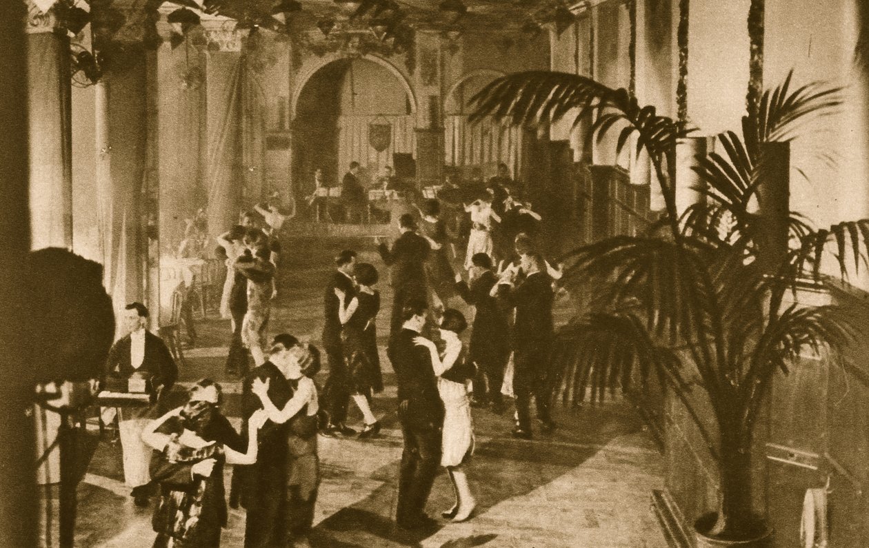 Membros na pista de dança do Murrays Club (foto sépia) de English Photographer