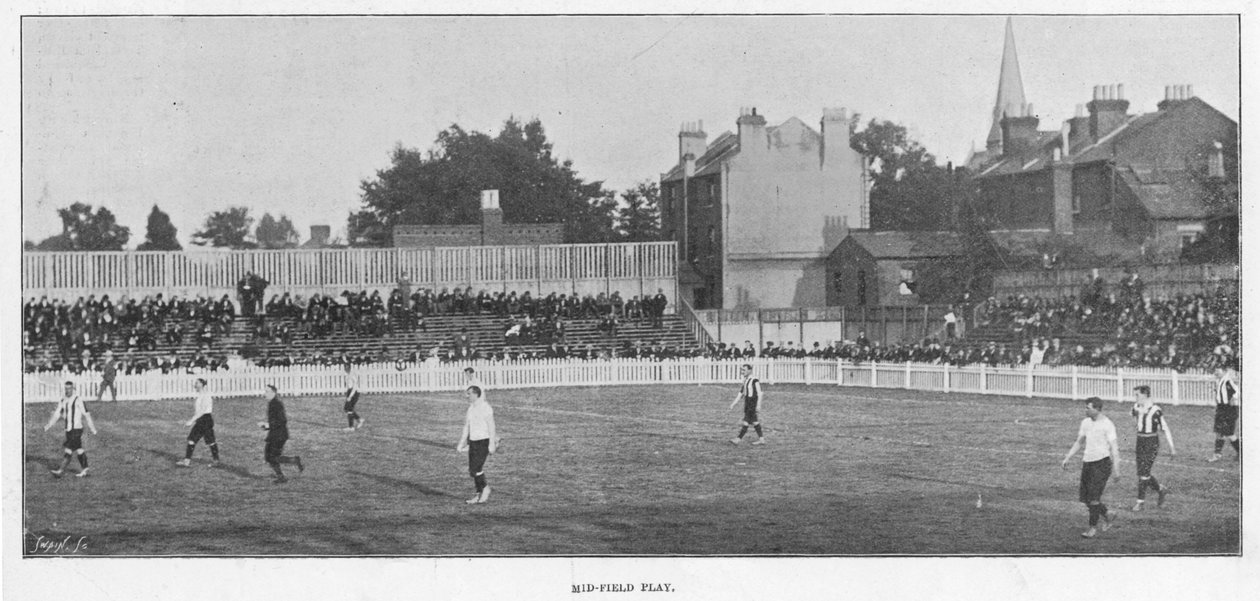 Jogo de meio campo, 1899 de English Photographer