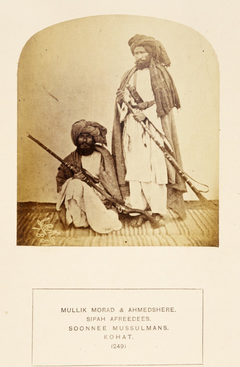 Mullik Morad e Ahmedshere, Sipah Afreedees, Soonnee Musulmans, Kohat, de The People of India, de J. Forbes Watson, publicado em 1868 (albumen print) de English Photographer