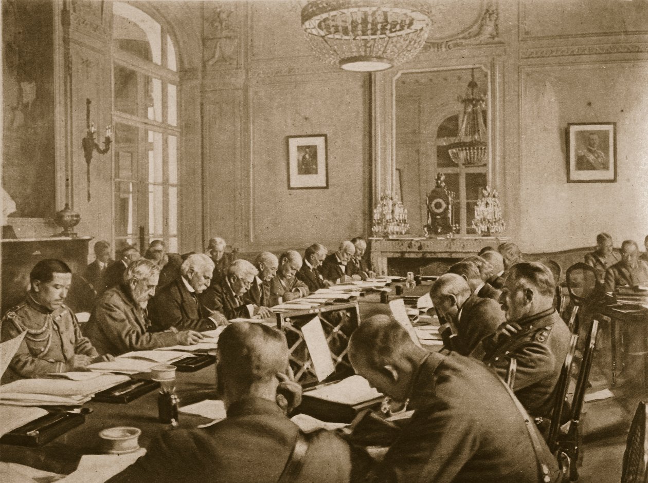 Chegando ao fim: Sessões da Conferência Inter-Aliada em Versailes para resolver os termos do armistício, 1914-19 de English Photographer