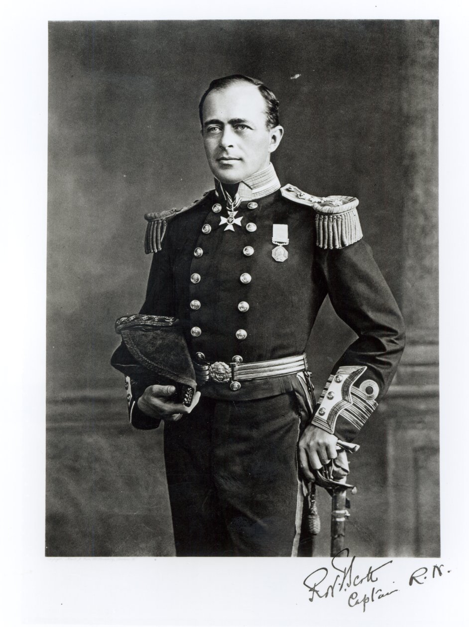 Retrato do Capitão Robert Falcon Scott (1868-1912) de English Photographer