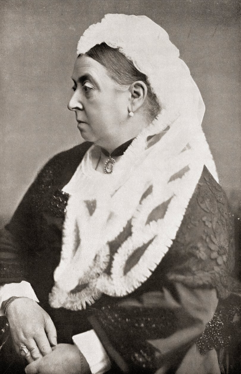 Rainha Vitória (1819-1901) aos sessenta e seis anos, c.1885 de English Photographer
