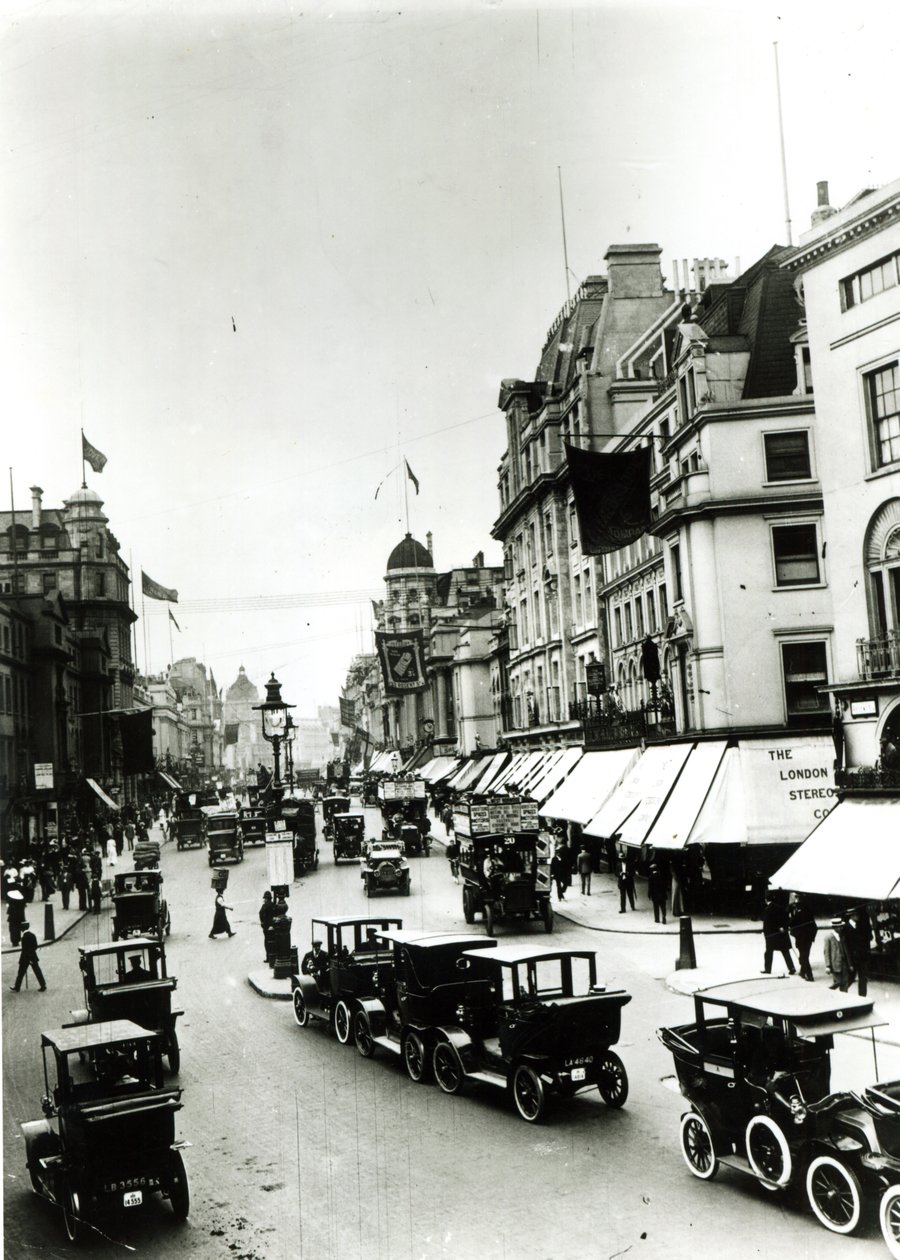 Regent Street, década de 1910 de English Photographer
