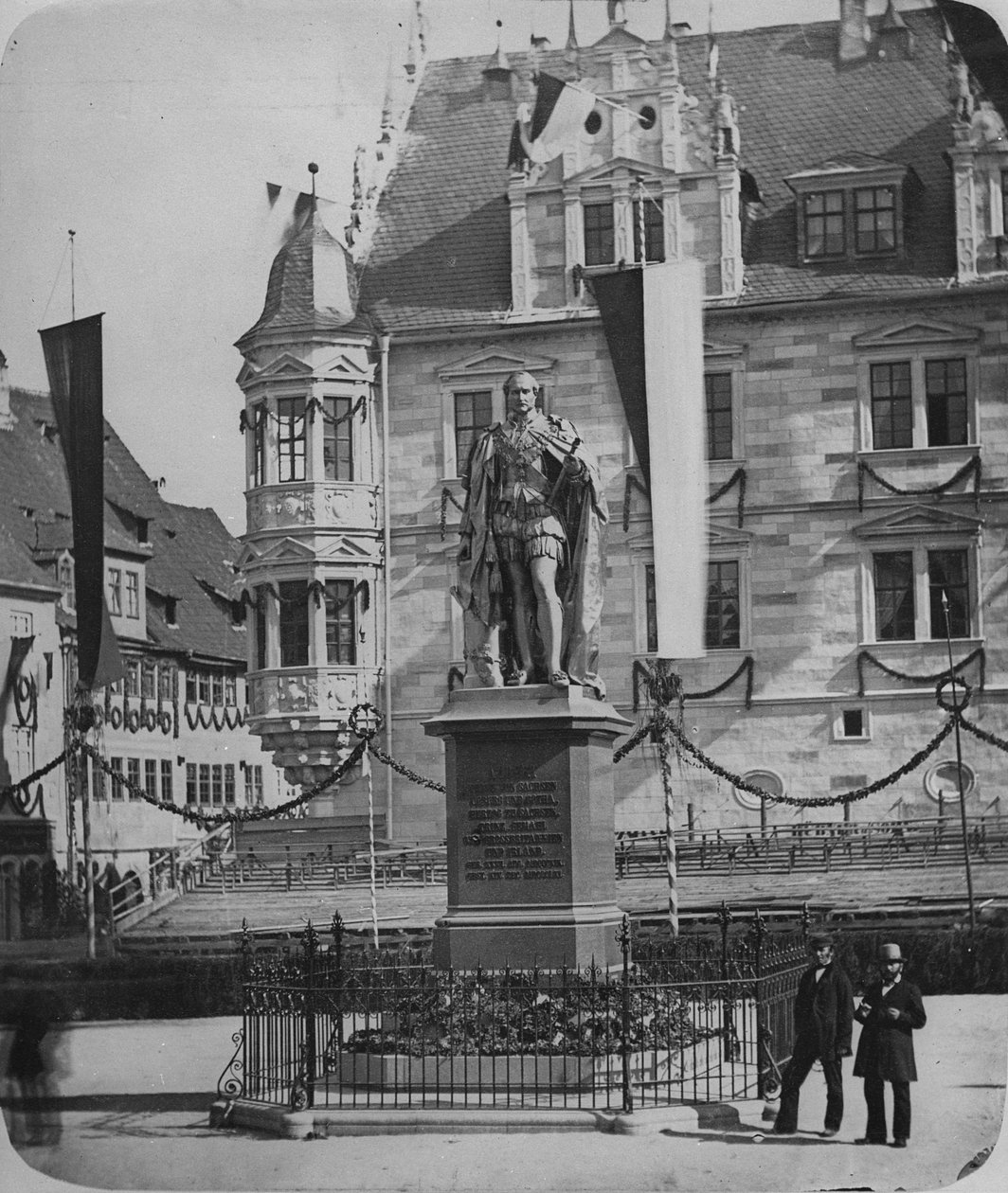 Estátua do Príncipe Consorte em Coburg de English Photographer
