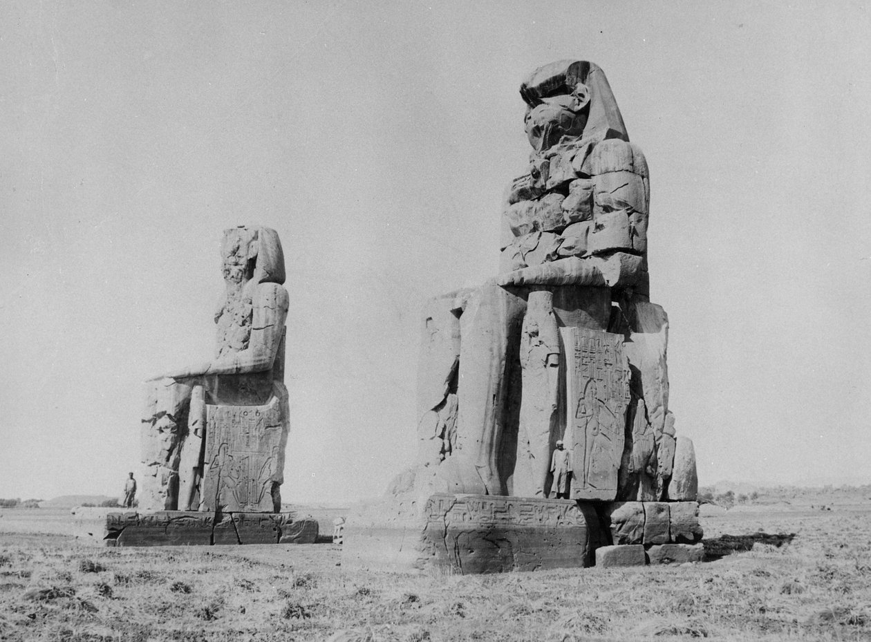 Os Colossi de Amenophis III e o Colosso de Memnon de English Photographer