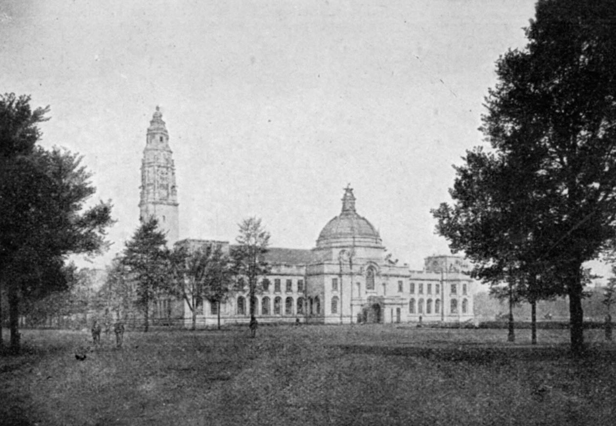 The New Law Courts, Cardiff, publicado em The Graphic em 27 de outubro de 1906 de English Photographer