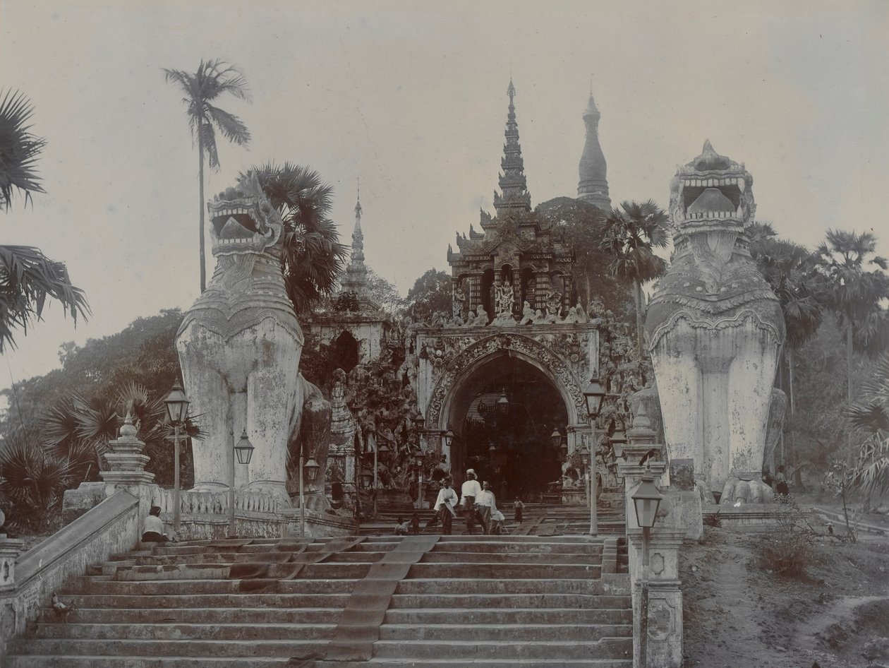 O Pagode Shwedagon em Rangoon, Birmânia, c.1860 (impressão albumen) de English Photographer