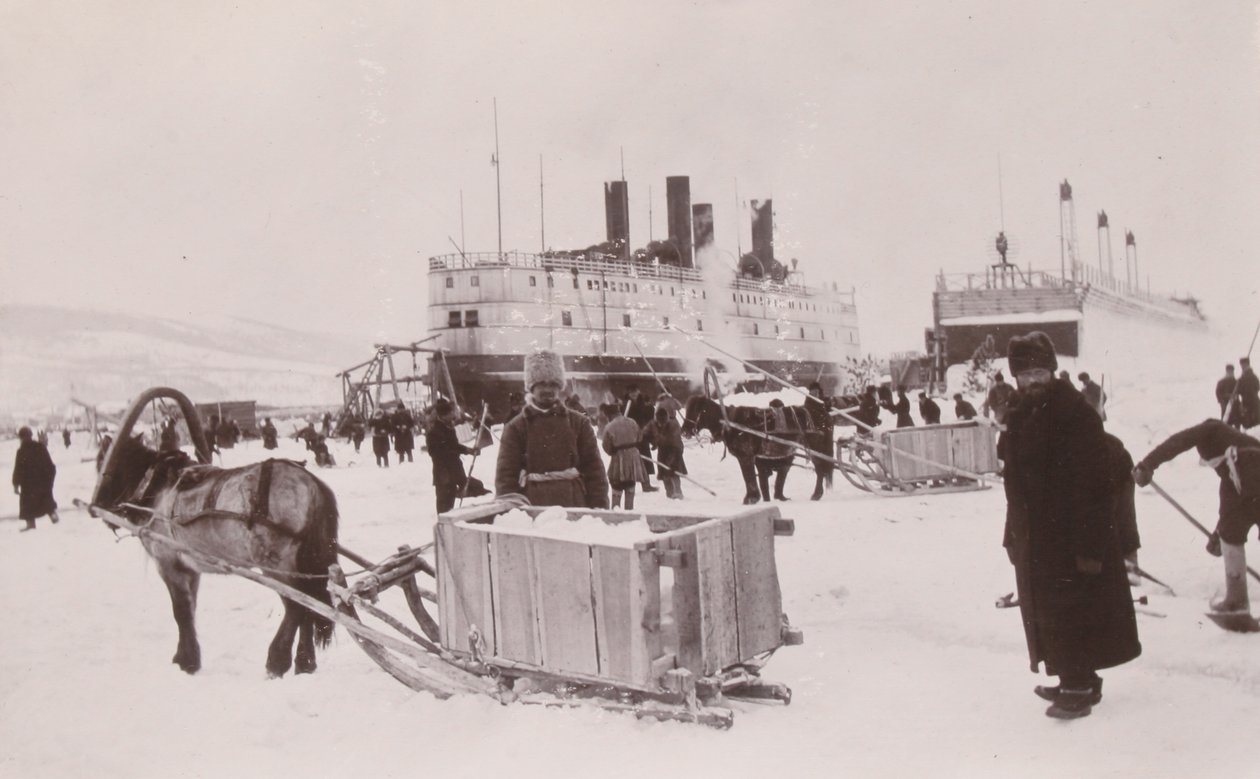 O navio de balsa de trem de gelo SS Baikal, Lago Baikal de English Photographer