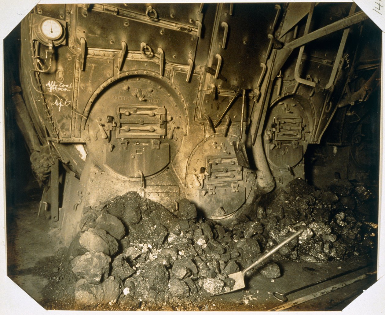 A sala de agitação do RMS Aquitania de English Photographer