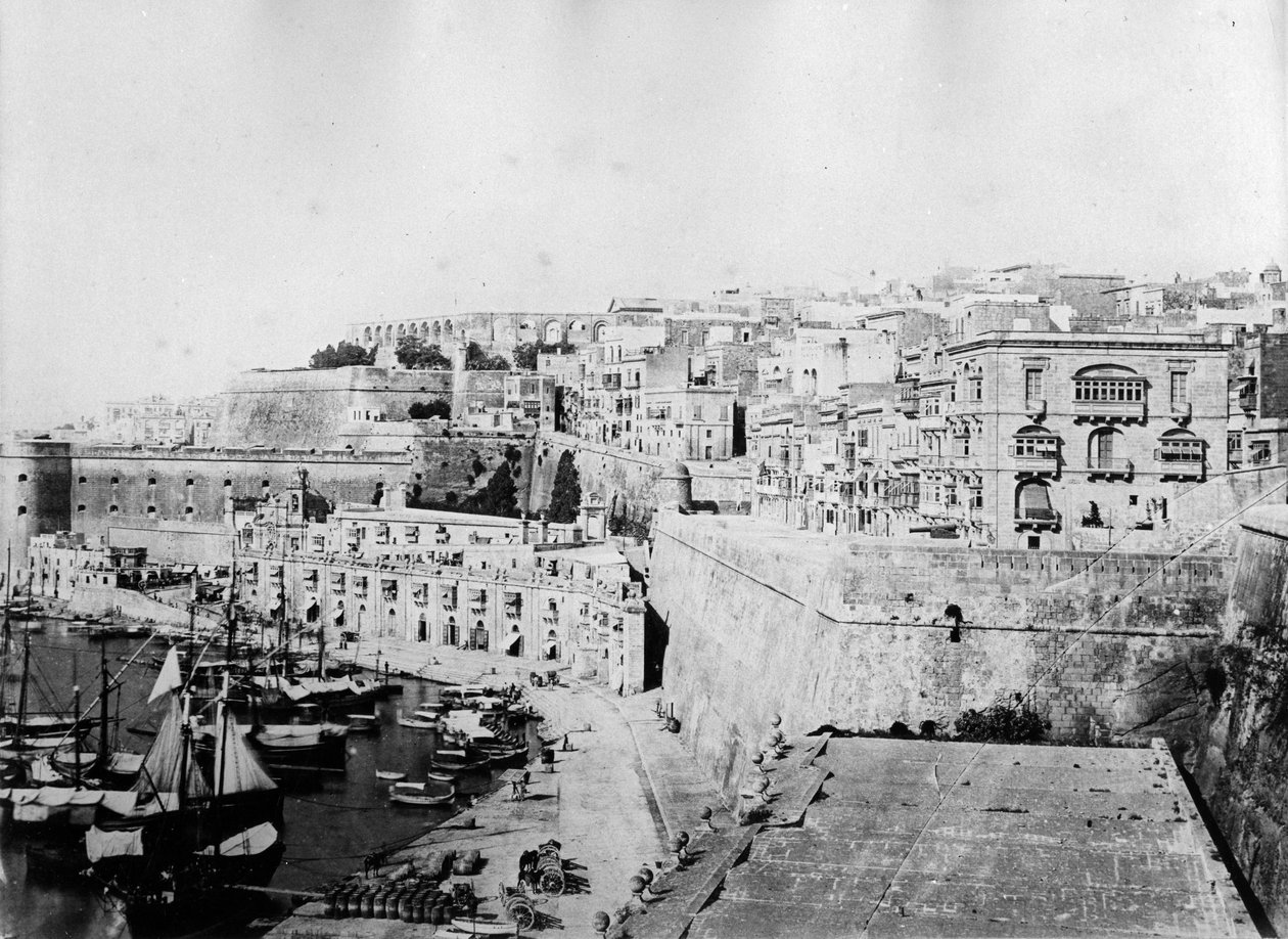 Valletta de Lower Baracca, Malta, c.1880-83 de English Photographer