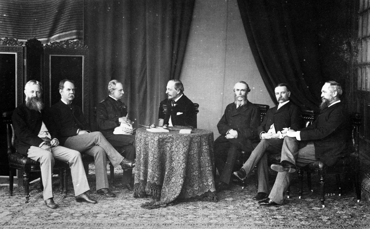 Vice-rei Lord Dufferin, Lord Roberts de Kandahar e Conselho, c.1884-88 de English Photographer