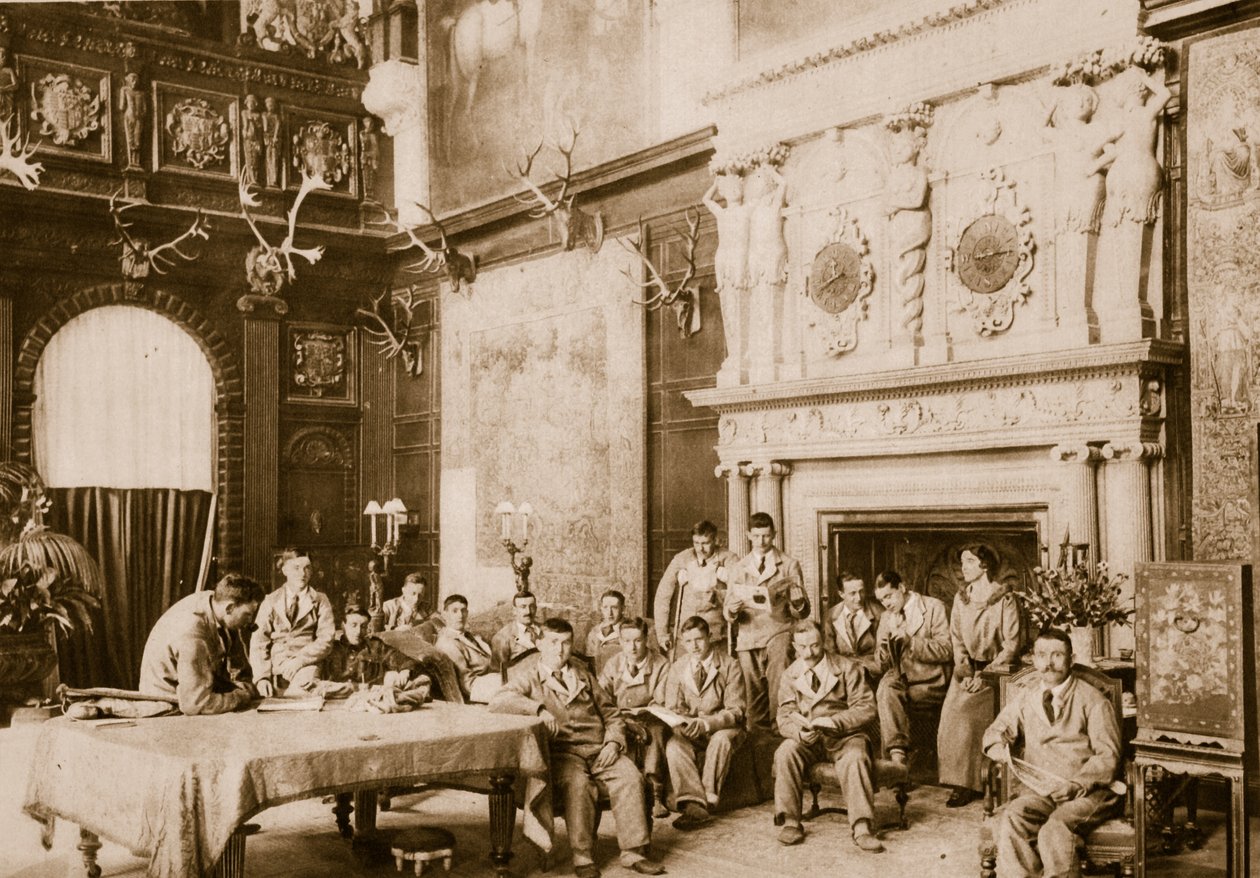 Bem-vindo convidados em uma casa senhorial da Inglaterra, 1914-1919 de English Photographer