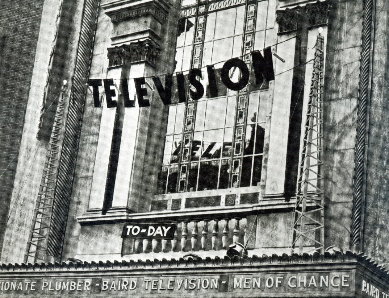 Anunciando que a televisão estava sendo exibida no Metropole durante a semana de Derby, em 1932 de English School
